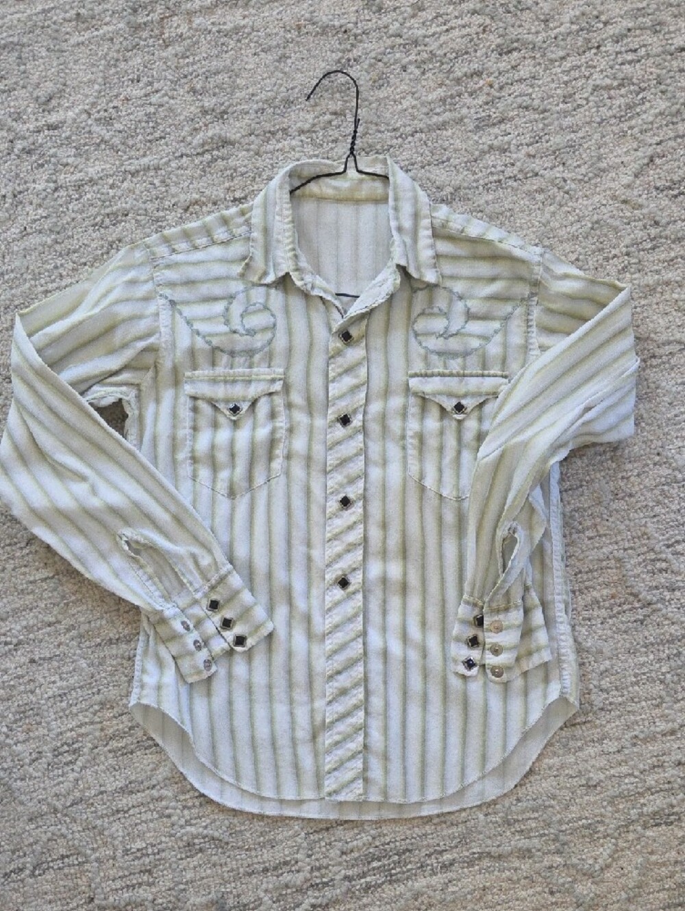 VTG Striped Snap-Up Western Shirt in Green and White - Picture 4 of 9